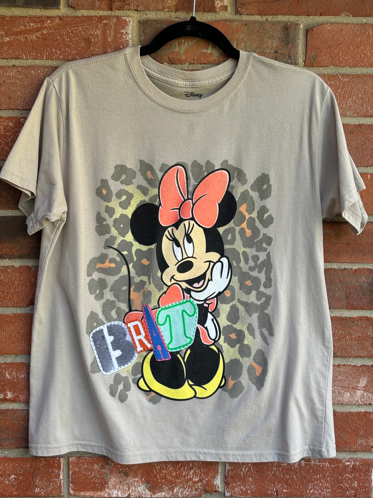 Minnie Brat Tee - Beige (L)