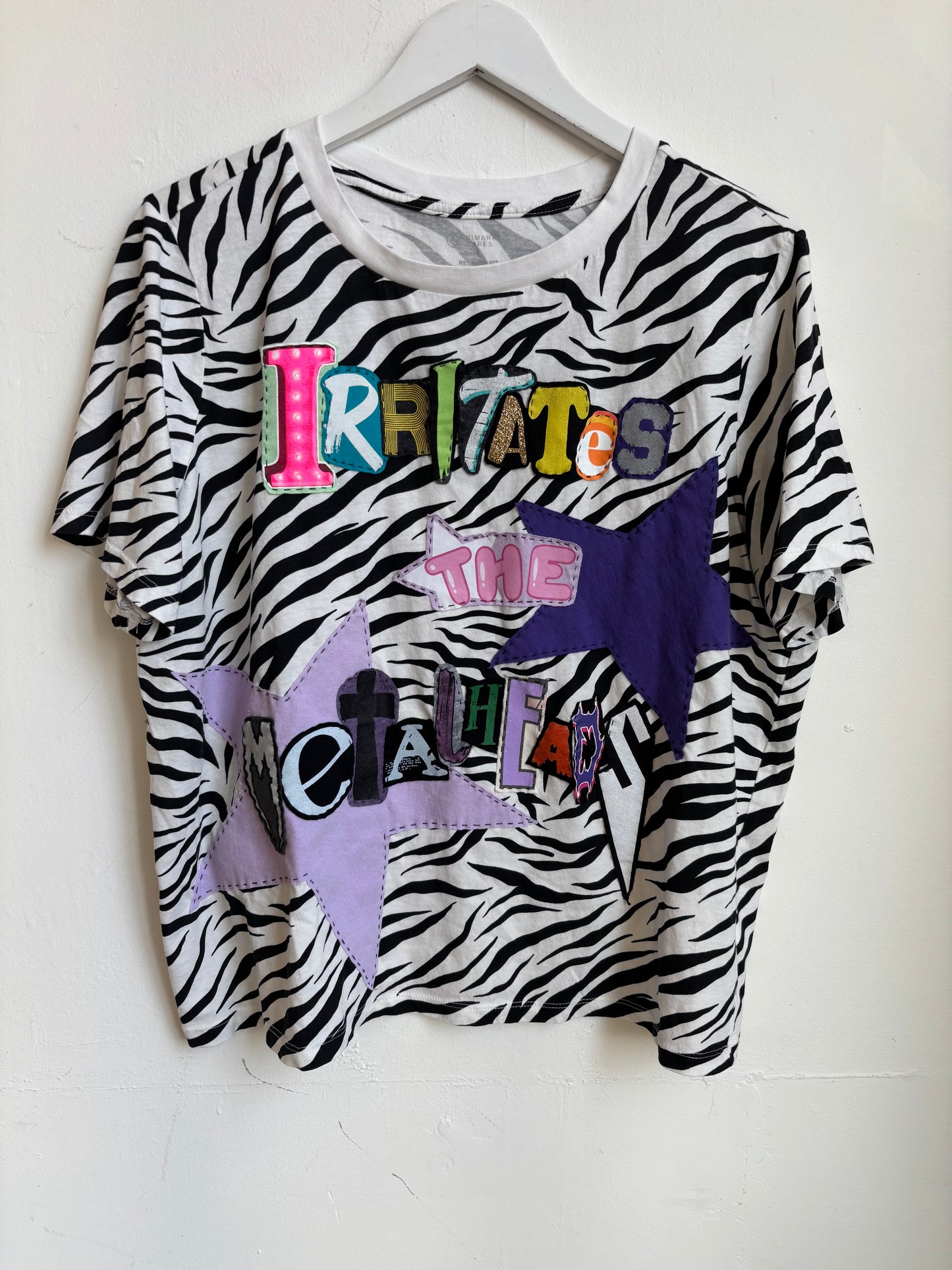Irritates The Metalheads Tee - (Zebra L)