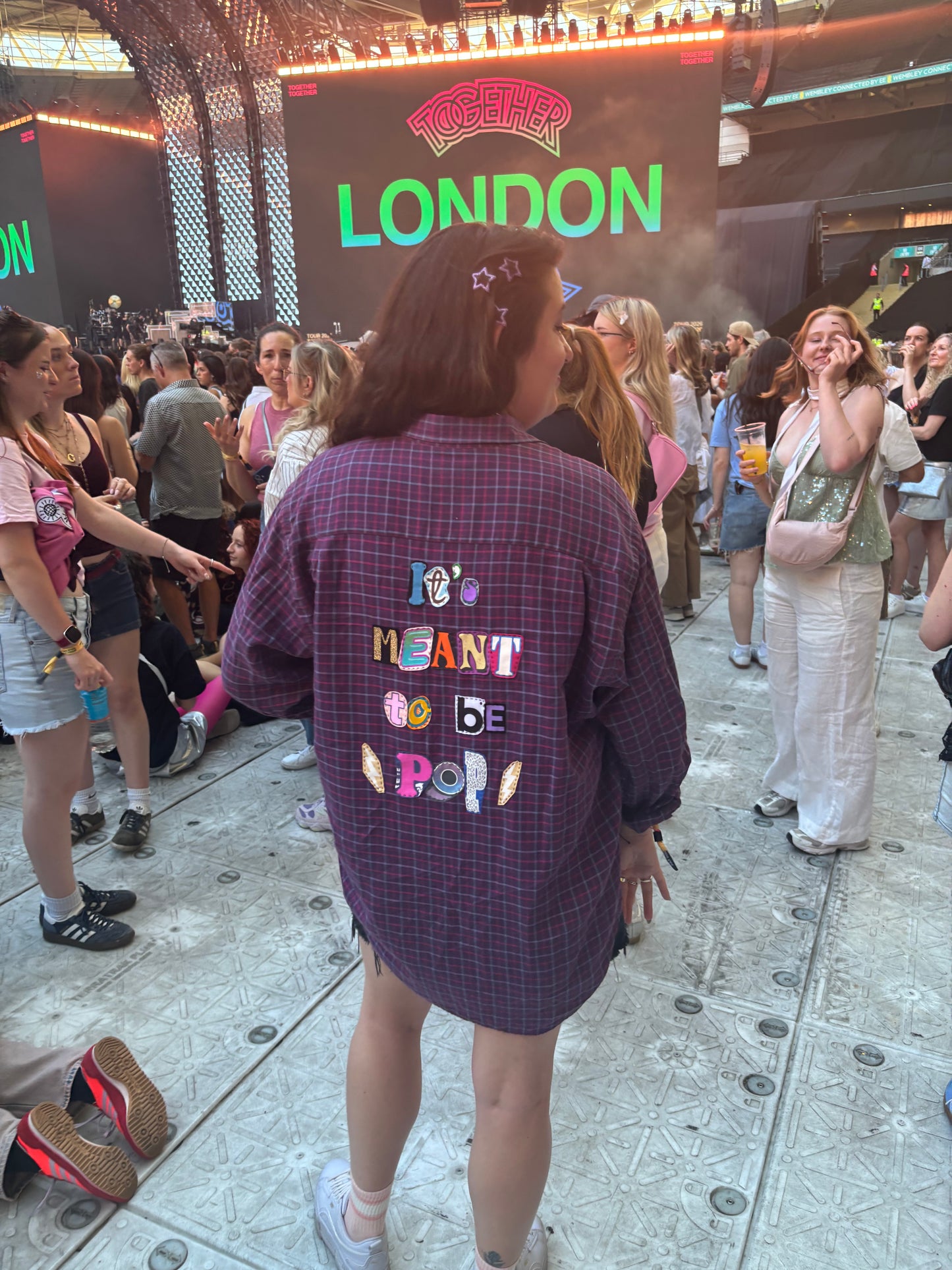 POP Button Down - (Purple/Blue/Pink L)