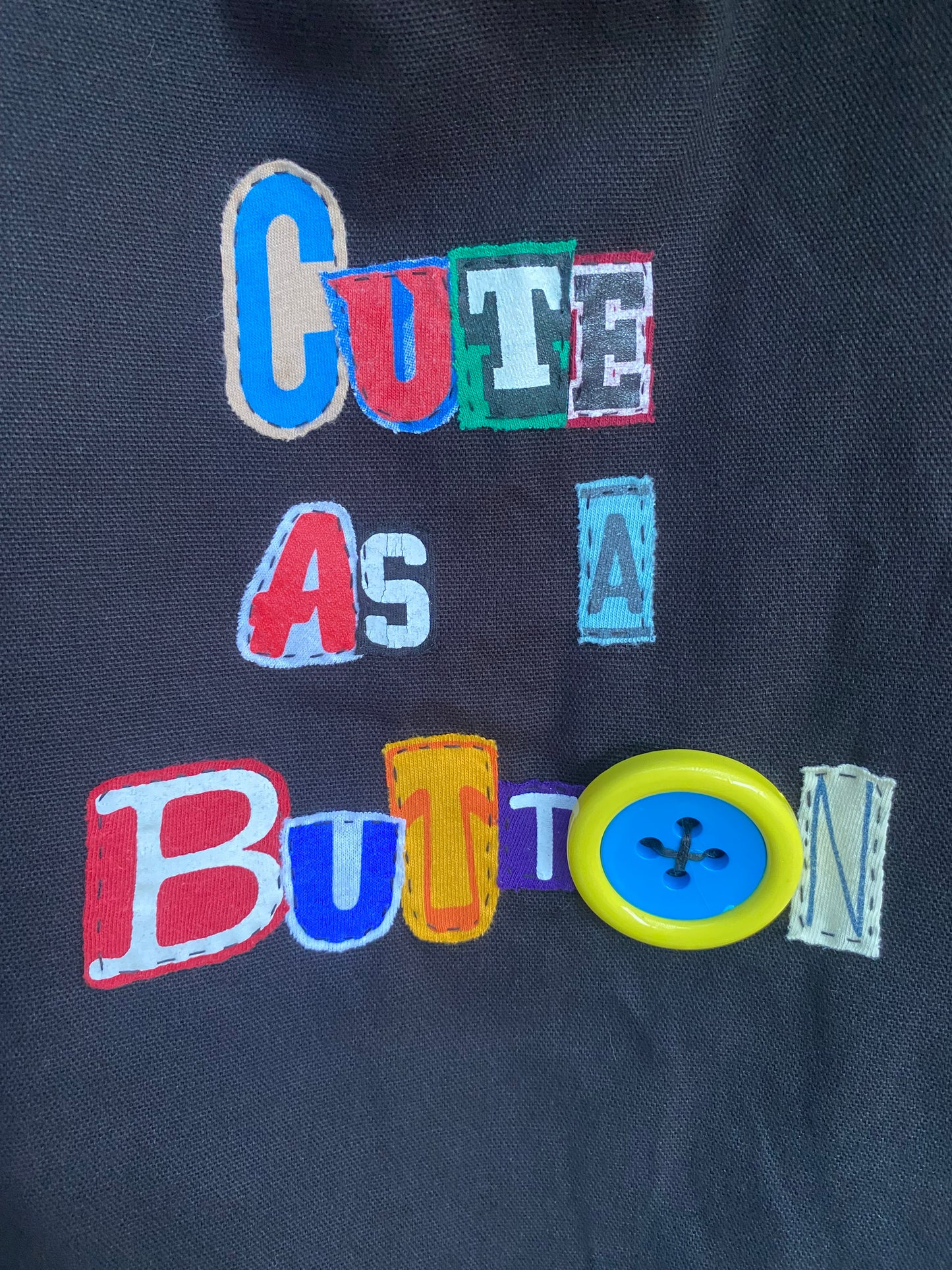 Cute As A Button Tote | Multiple Colors