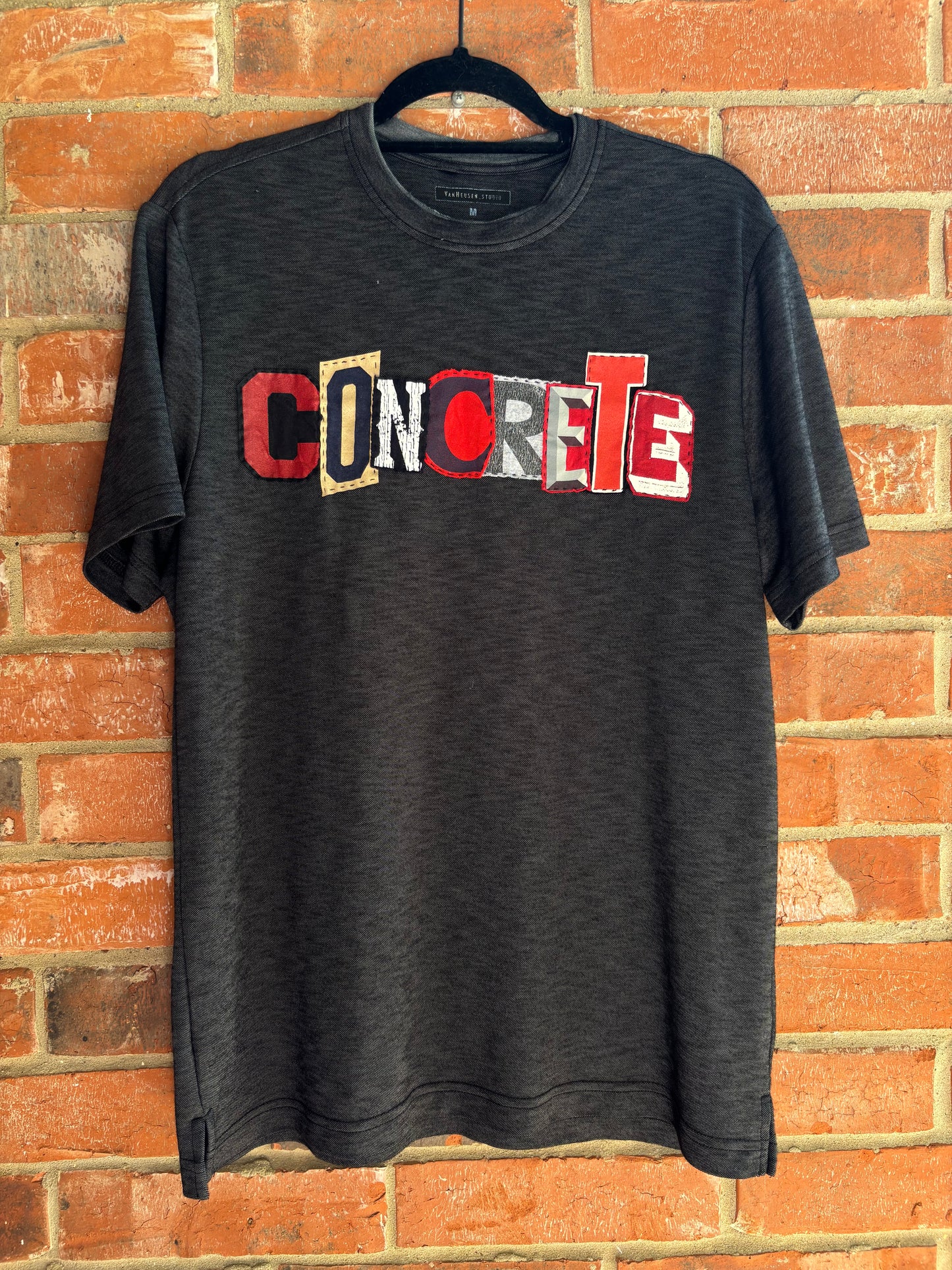 Concrete Tee - (Grey M)
