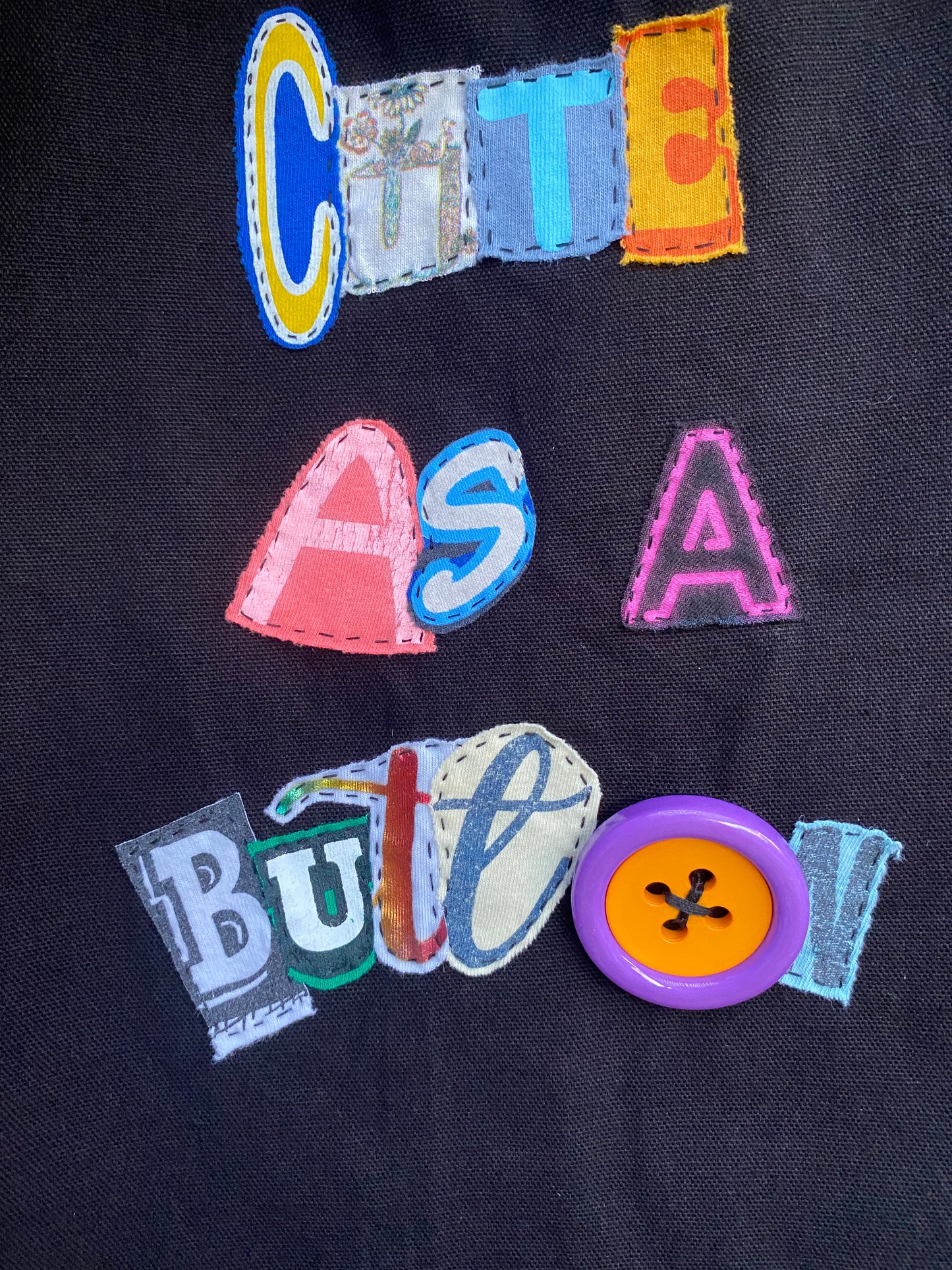 Cute As A Button Tote | Multiple Colors